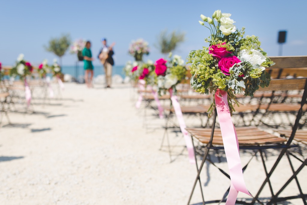 Is a Destination Wedding for You? Pros and Cons to Consider