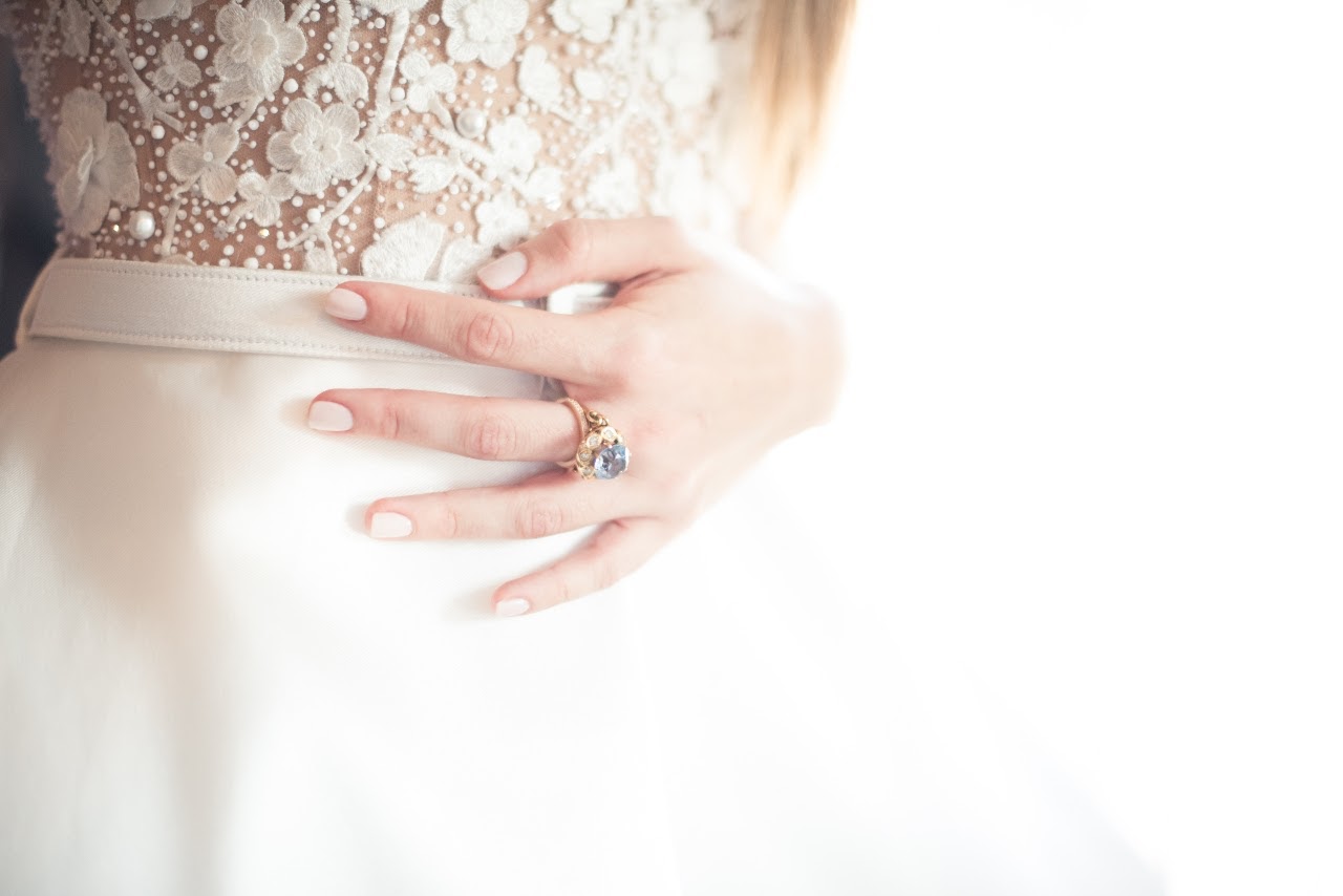 A Bridal Couple?s Guide to Unique Engagement Rings
