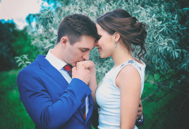 kissing engagement ring kissing engagement ring